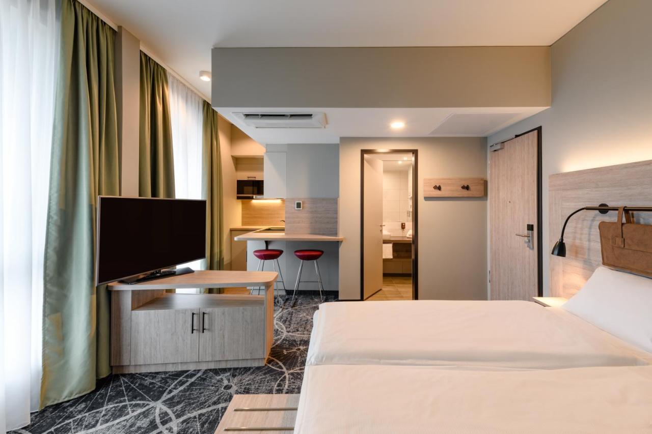 Hotel Ibis Styles Magdeburgo Exterior foto