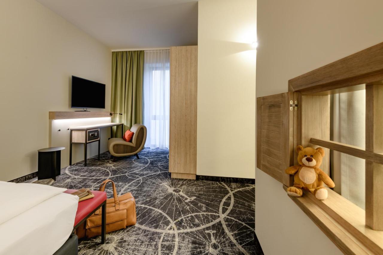 Hotel Ibis Styles Magdeburgo Exterior foto